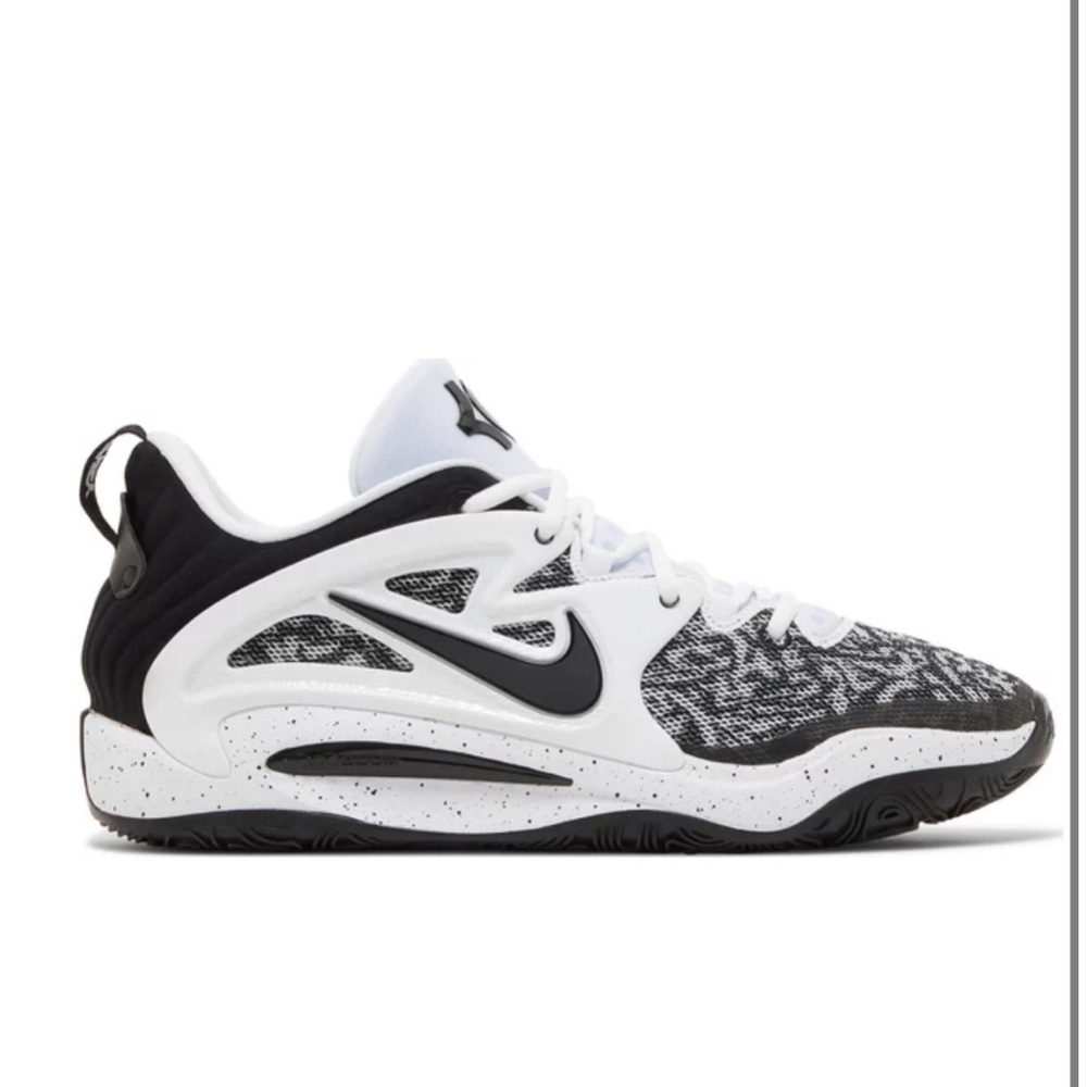 KD 15 TB 'White Black Speckled